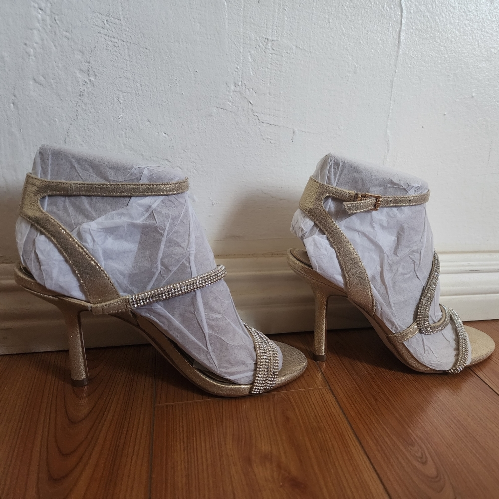 Jessica Simpson's heels